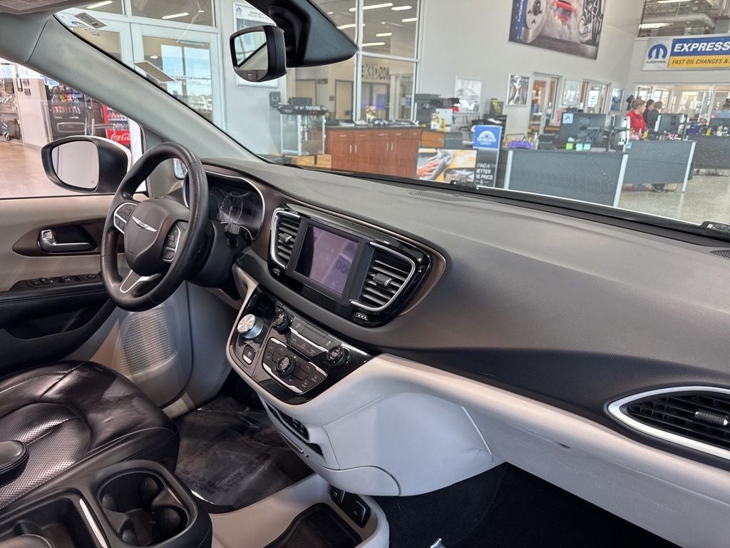 2020 Chrysler Voyager LXI