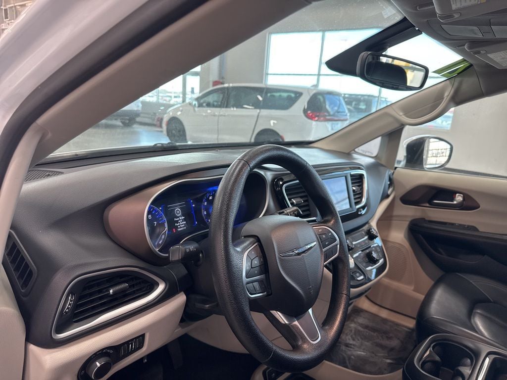 2020 Chrysler Voyager LXI
