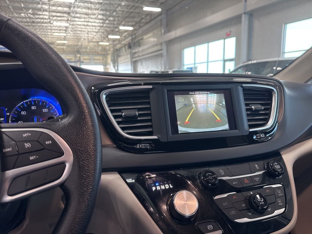 2020 Chrysler Voyager LXI