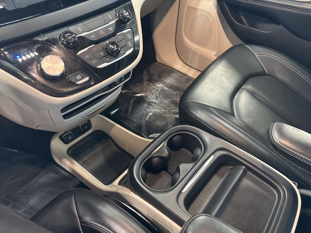 2020 Chrysler Voyager LXI