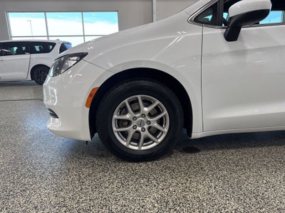 2020 Chrysler Voyager LXI