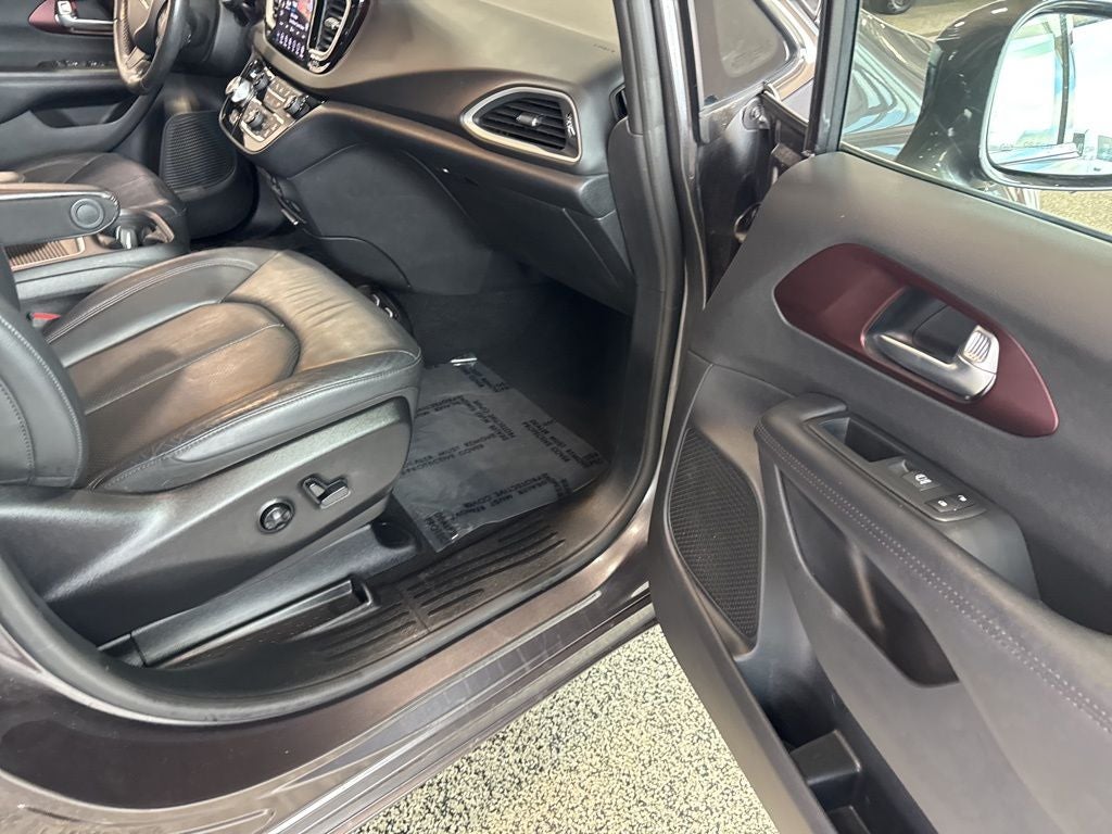 2020 Chrysler Pacifica 35th Anniversary Touring L Plus