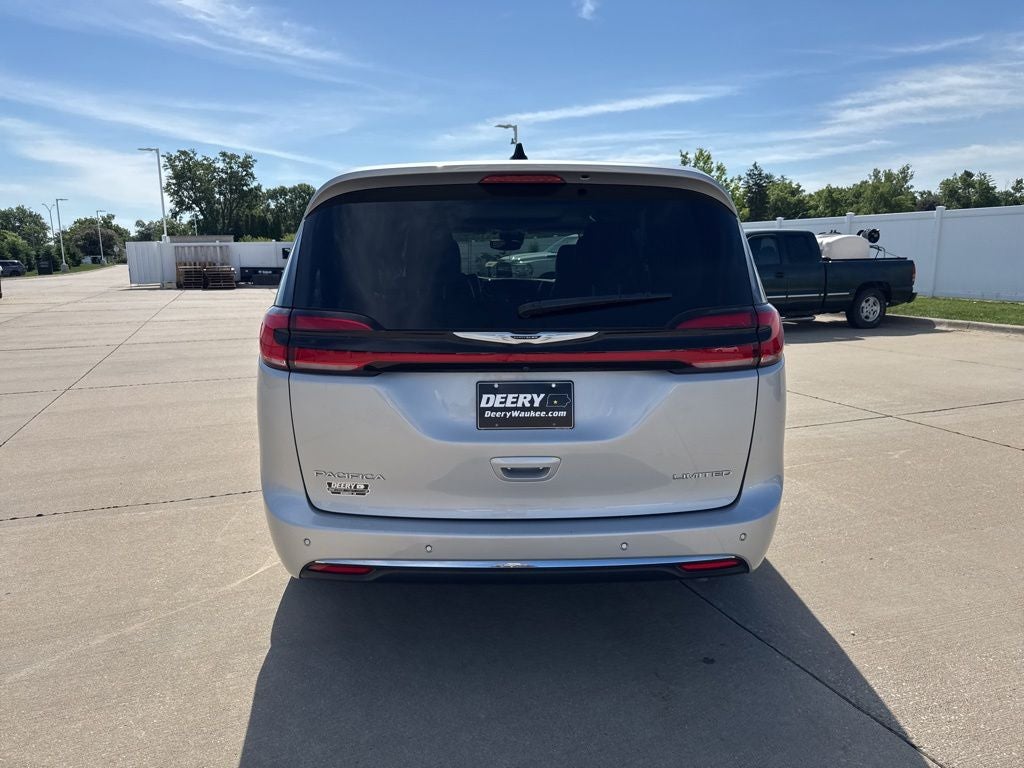 2024 Chrysler Pacifica Limited