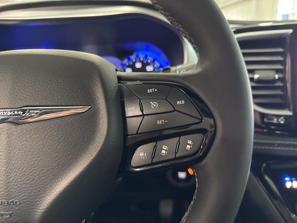 2025 Chrysler Pacifica Limited