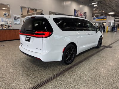 2025 Chrysler Pacifica Limited