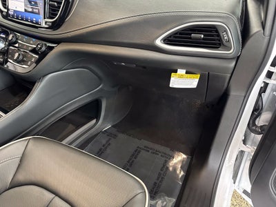 2027 Chrysler Pacifica PACIFICA LIMITED