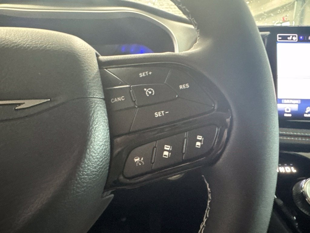 2027 Chrysler Pacifica PACIFICA LIMITED