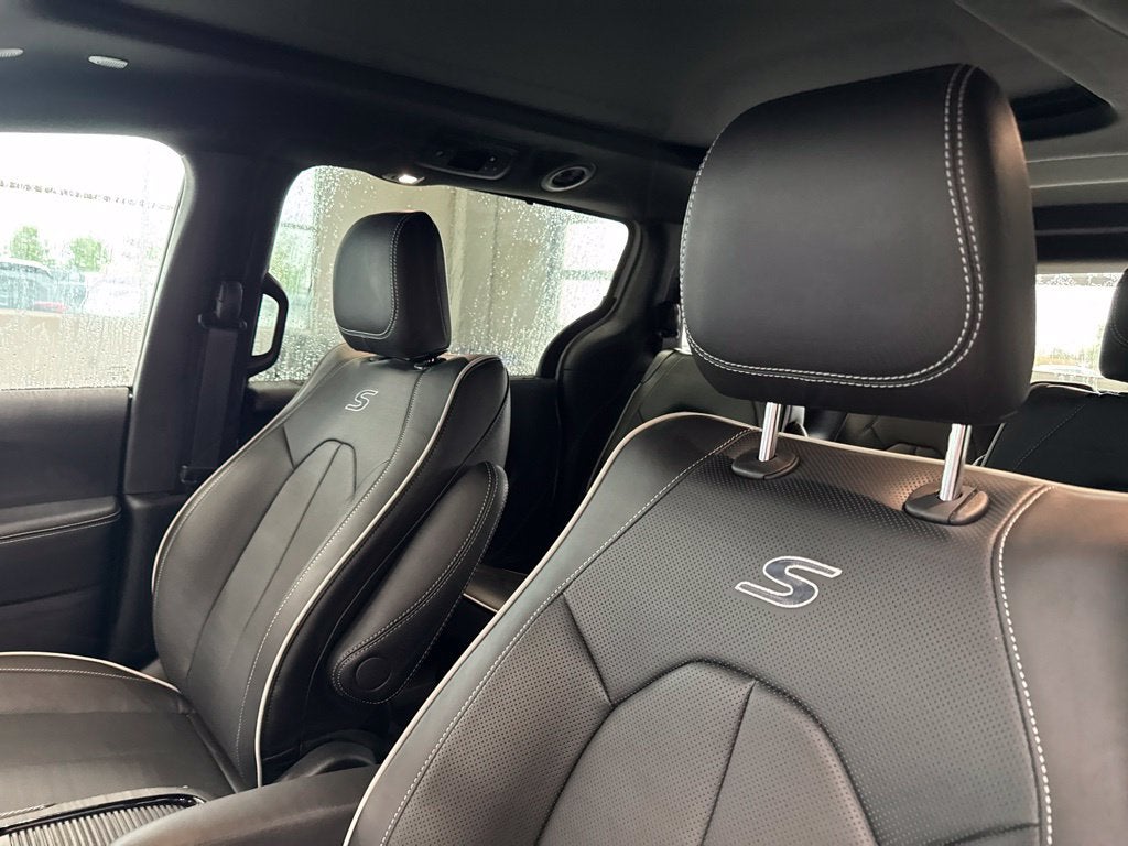 2027 Chrysler Pacifica PACIFICA LIMITED