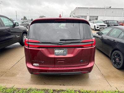 2021 Chrysler Pacifica Hybrid Touring L
