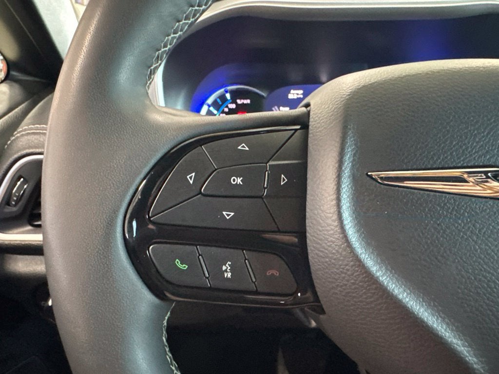 2024 Chrysler Pacifica Hybrid S Appearance Pkg