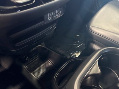 2024 Chrysler Pacifica Hybrid S Appearance Pkg