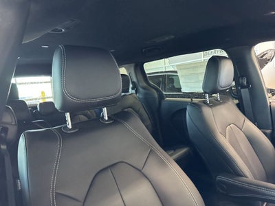 2026 Chrysler Pacifica PACIFICA SELECT AWD