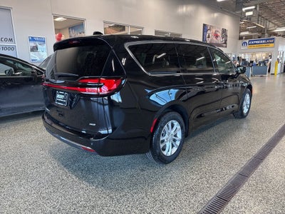 2026 Chrysler Pacifica PACIFICA SELECT AWD