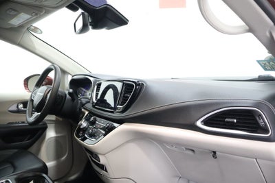 2022 Chrysler Pacifica Touring L AWD