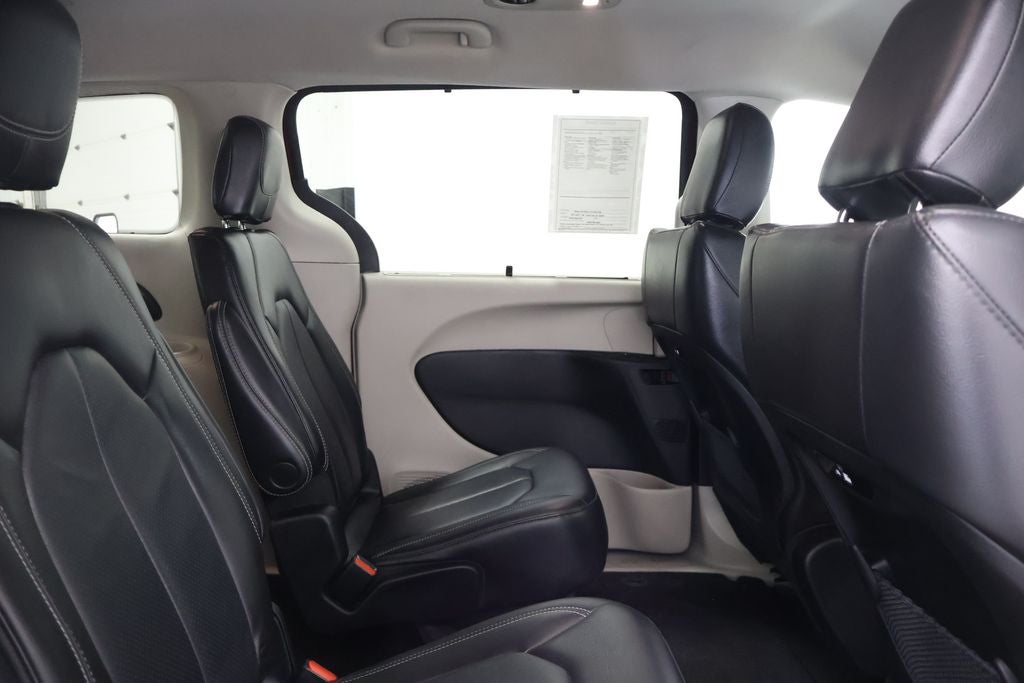 2022 Chrysler Pacifica Touring L AWD