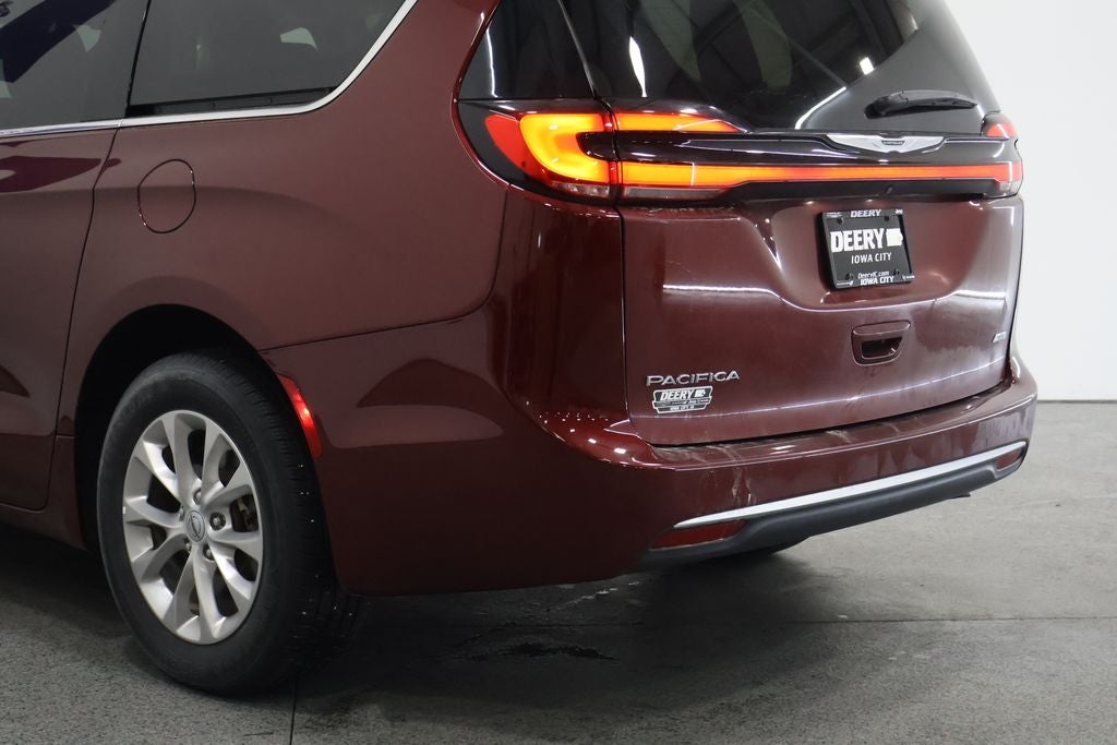 2022 Chrysler Pacifica Touring L AWD