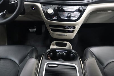 2022 Chrysler Pacifica Touring L AWD