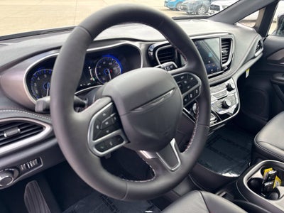 2027 Chrysler Pacifica PACIFICA SELECT AWD