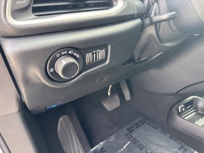 2027 Chrysler Pacifica PACIFICA SELECT AWD