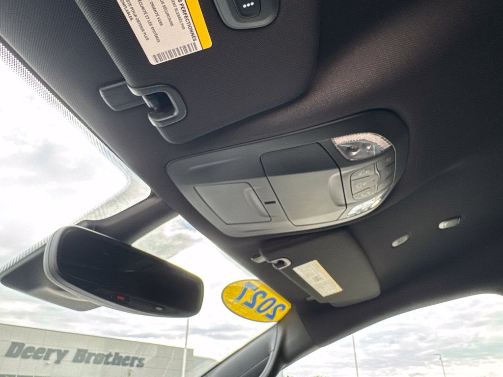 2027 Chrysler Pacifica PACIFICA SELECT AWD