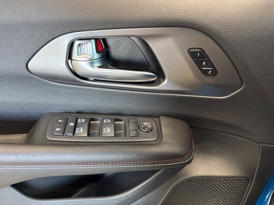 2027 Chrysler Pacifica PACIFICA SELECT AWD
