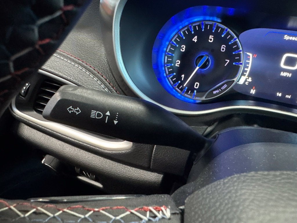 2027 Chrysler Pacifica PACIFICA SELECT AWD
