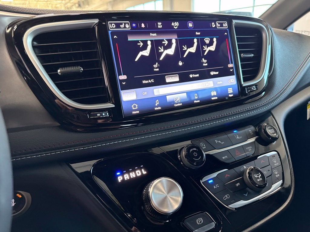 2027 Chrysler Pacifica PACIFICA SELECT AWD