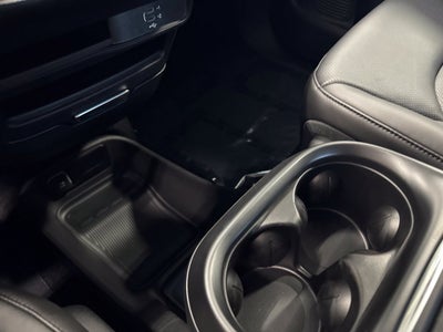 2027 Chrysler Pacifica PACIFICA SELECT AWD