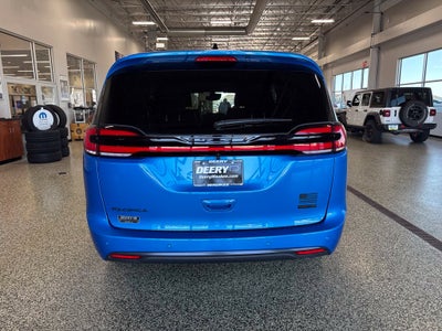 2027 Chrysler Pacifica PACIFICA SELECT AWD