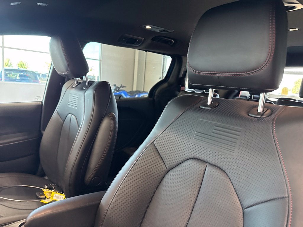 2027 Chrysler Pacifica PACIFICA SELECT AWD