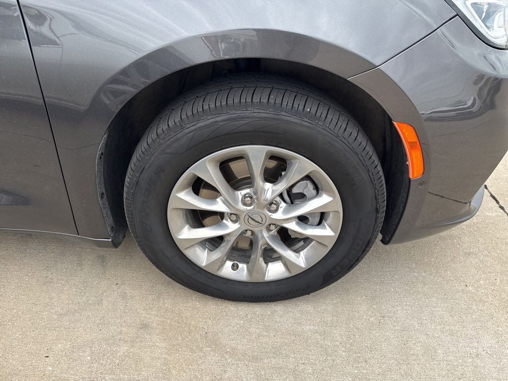 2022 Chrysler Pacifica Touring L AWD