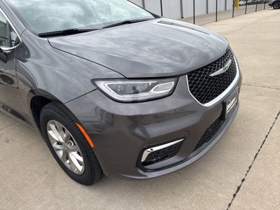 2022 Chrysler Pacifica Touring L AWD