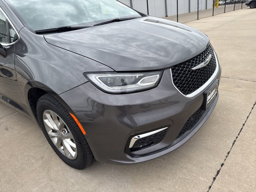 2022 Chrysler Pacifica Touring L AWD