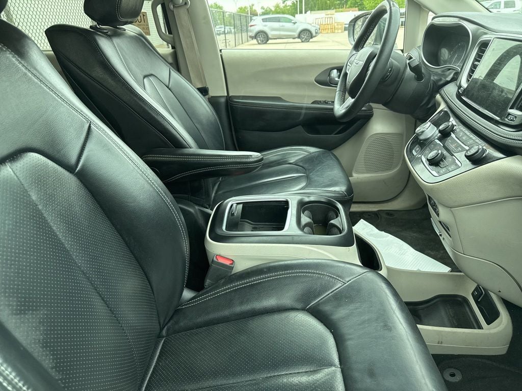 2022 Chrysler Pacifica Touring L AWD