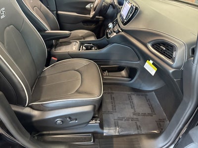 2026 Chrysler Pacifica PACIFICA LIMITED AWD