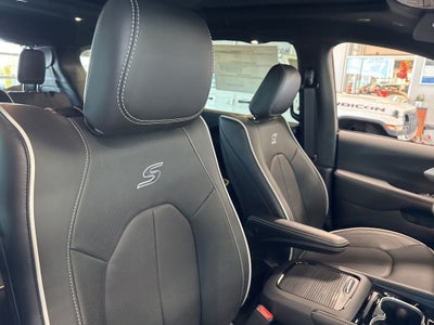 2026 Chrysler Pacifica PACIFICA LIMITED AWD