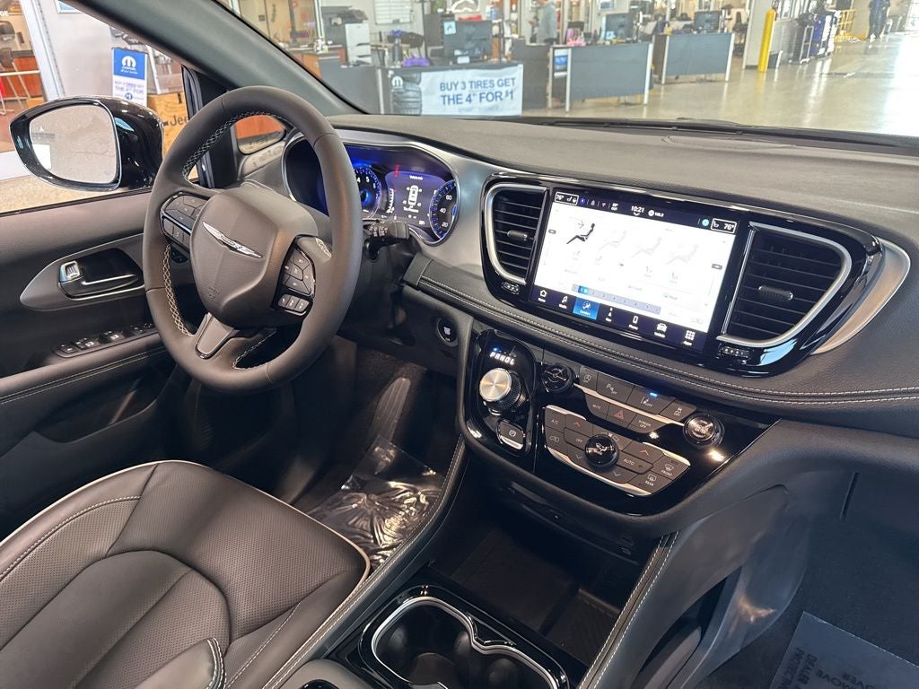 2026 Chrysler Pacifica PACIFICA LIMITED AWD