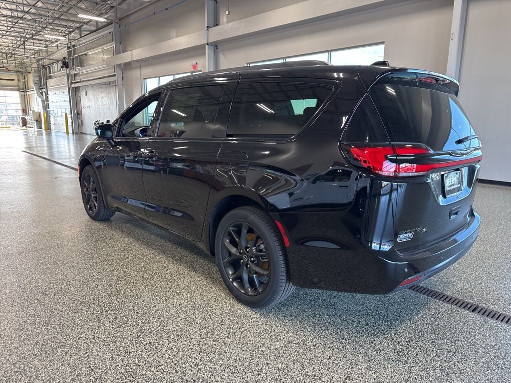 2026 Chrysler Pacifica PACIFICA LIMITED AWD