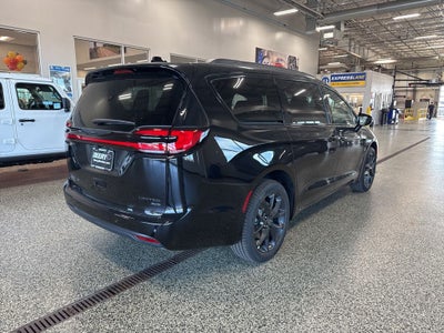2026 Chrysler Pacifica PACIFICA LIMITED AWD