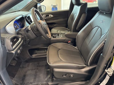 2026 Chrysler Pacifica PACIFICA LIMITED AWD