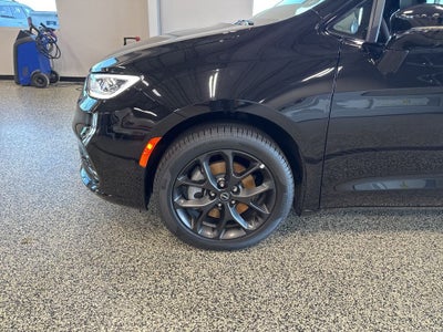 2026 Chrysler Pacifica PACIFICA LIMITED AWD