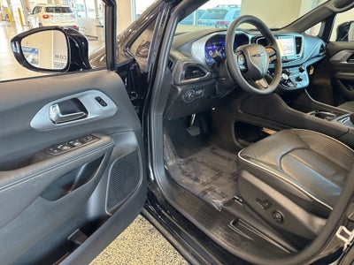 2026 Chrysler Pacifica PACIFICA LIMITED AWD