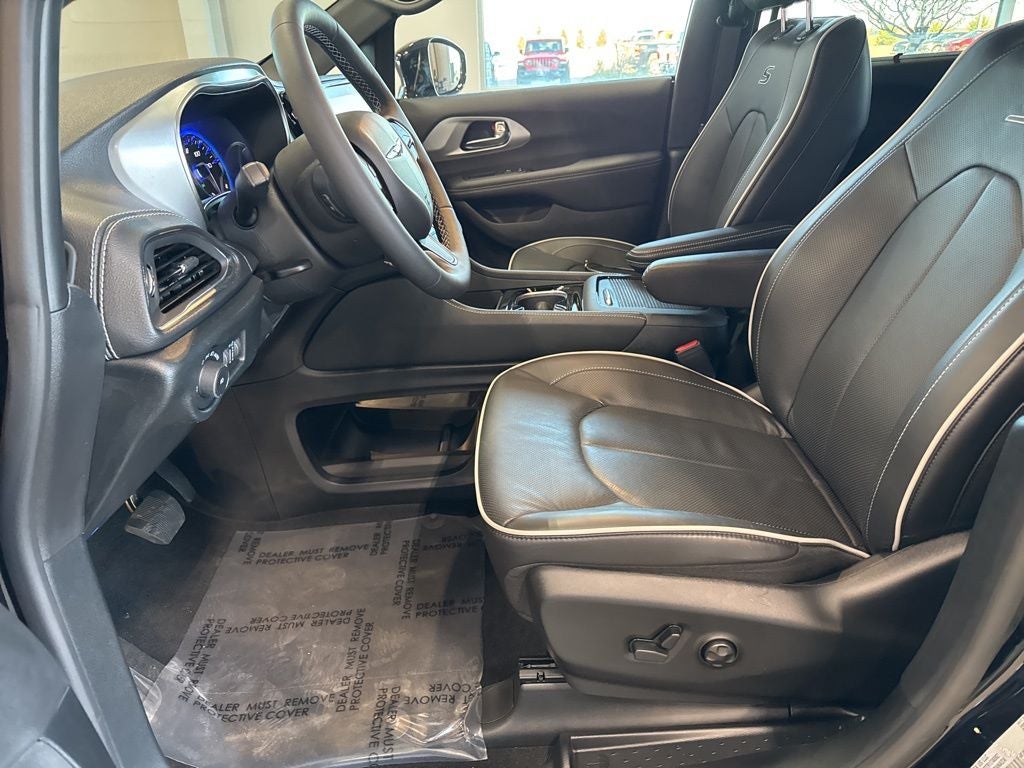 2026 Chrysler Pacifica PACIFICA LIMITED AWD