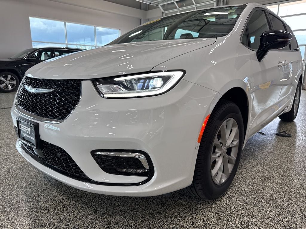 2026 Chrysler Pacifica PACIFICA LIMITED AWD