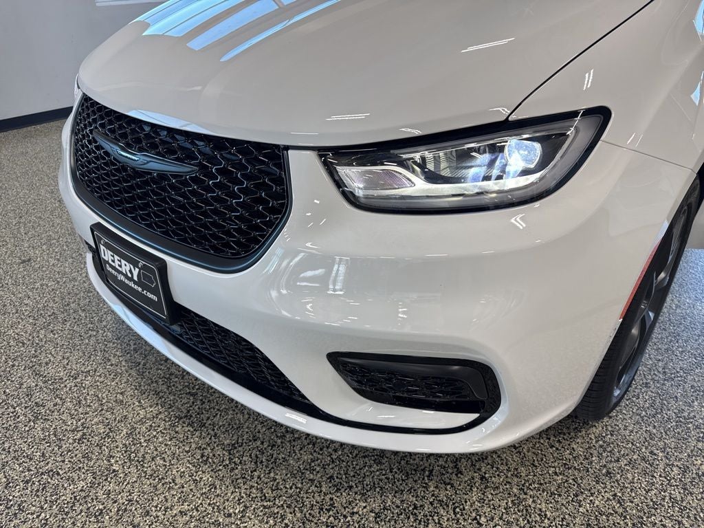 2026 Chrysler Pacifica PACIFICA LIMITED AWD