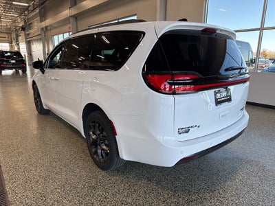 2026 Chrysler Pacifica PACIFICA LIMITED AWD