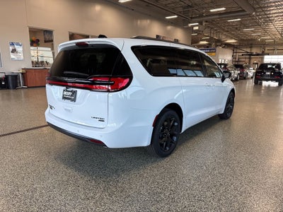 2026 Chrysler Pacifica PACIFICA LIMITED AWD