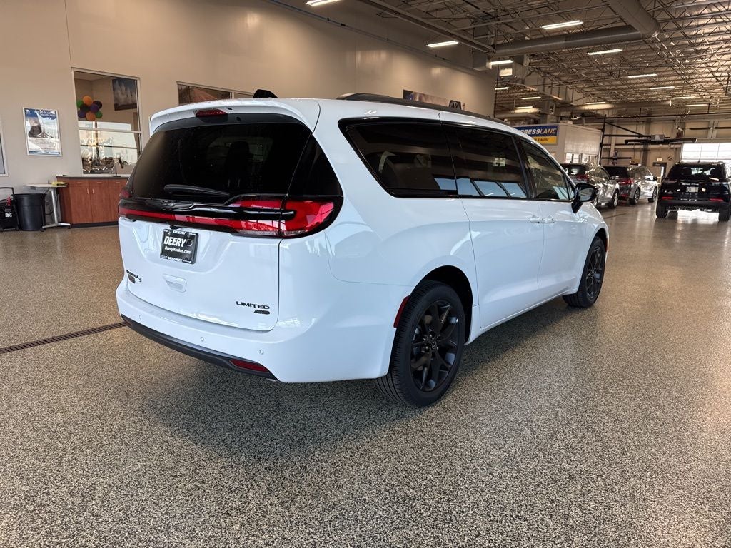 2026 Chrysler Pacifica PACIFICA LIMITED AWD