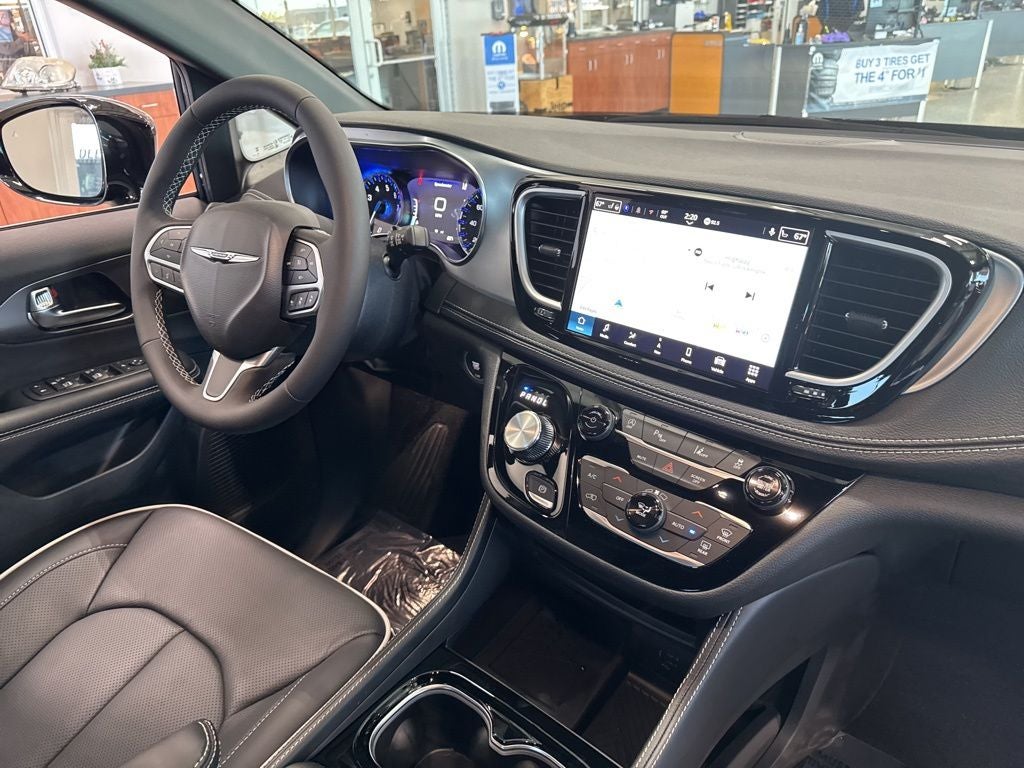 2026 Chrysler Pacifica PACIFICA LIMITED AWD