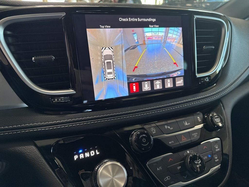 2026 Chrysler Pacifica PACIFICA LIMITED AWD